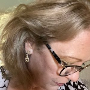 Meet your Posher, Dreama